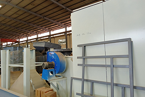 印度尼西亞石膏粉生產(chǎn)線制作完畢，驗收合格，收到客戶發(fā)貨通知我們就可以定柜發(fā)貨了。